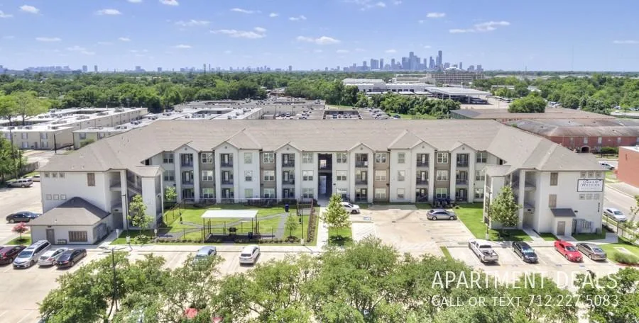 6526 Jamail Dr, Houston, TX 77023, USA