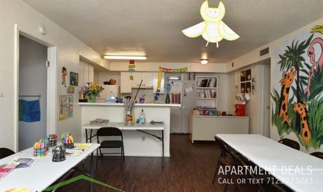 5806 Hollister St, Houston, TX 77040, USA