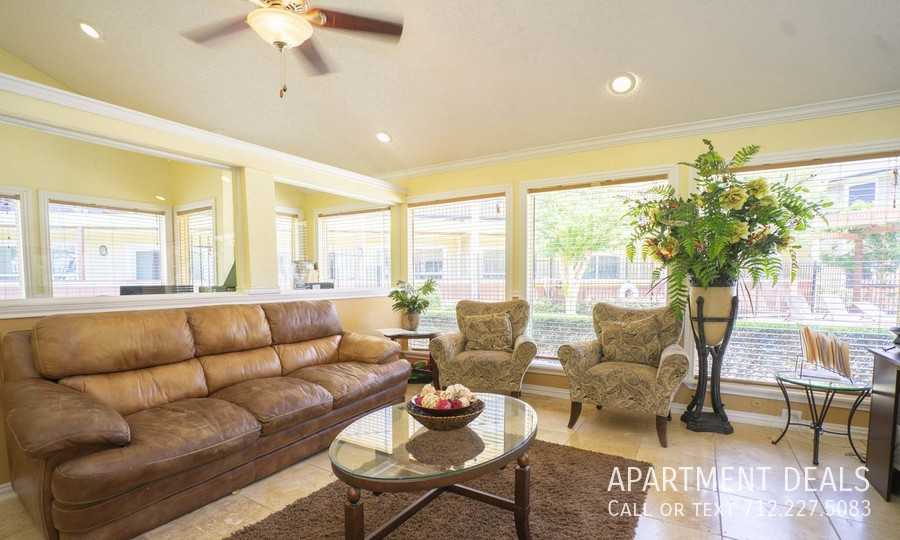 317 Highland Cross Dr, Houston, TX 77073, USA