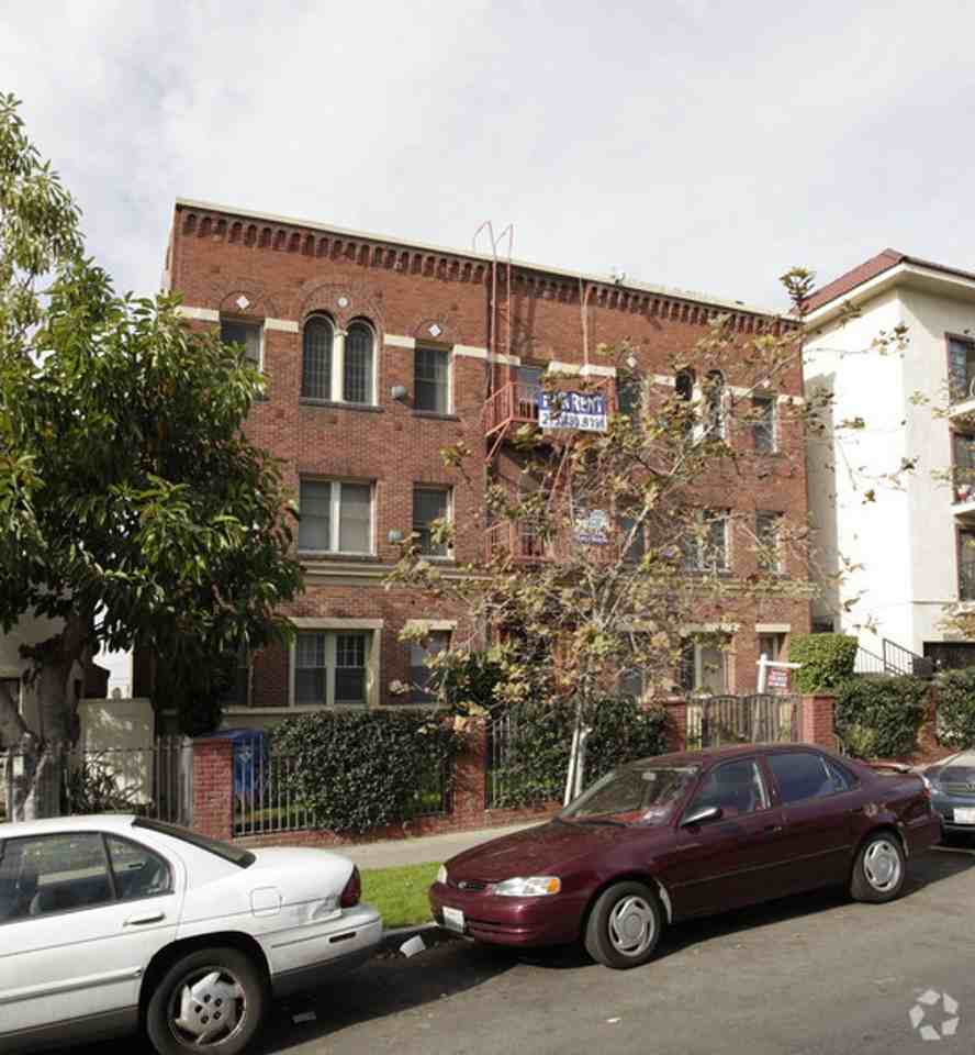 KMR - Kenmore Apts.