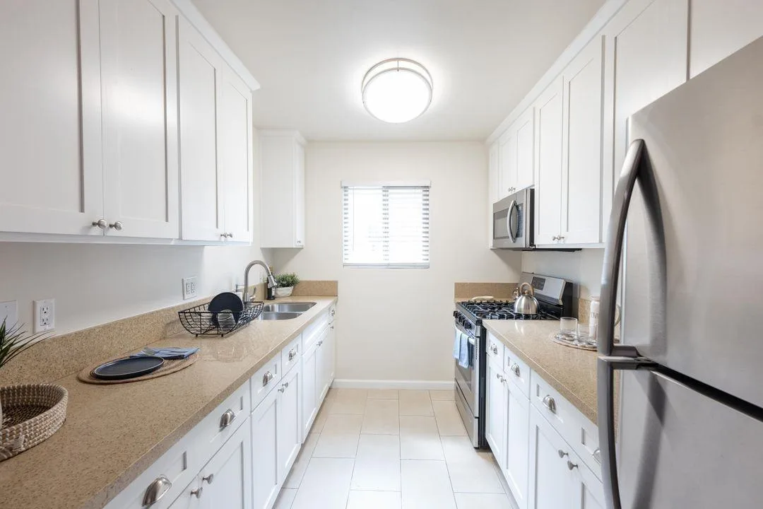 1222 W. 39th