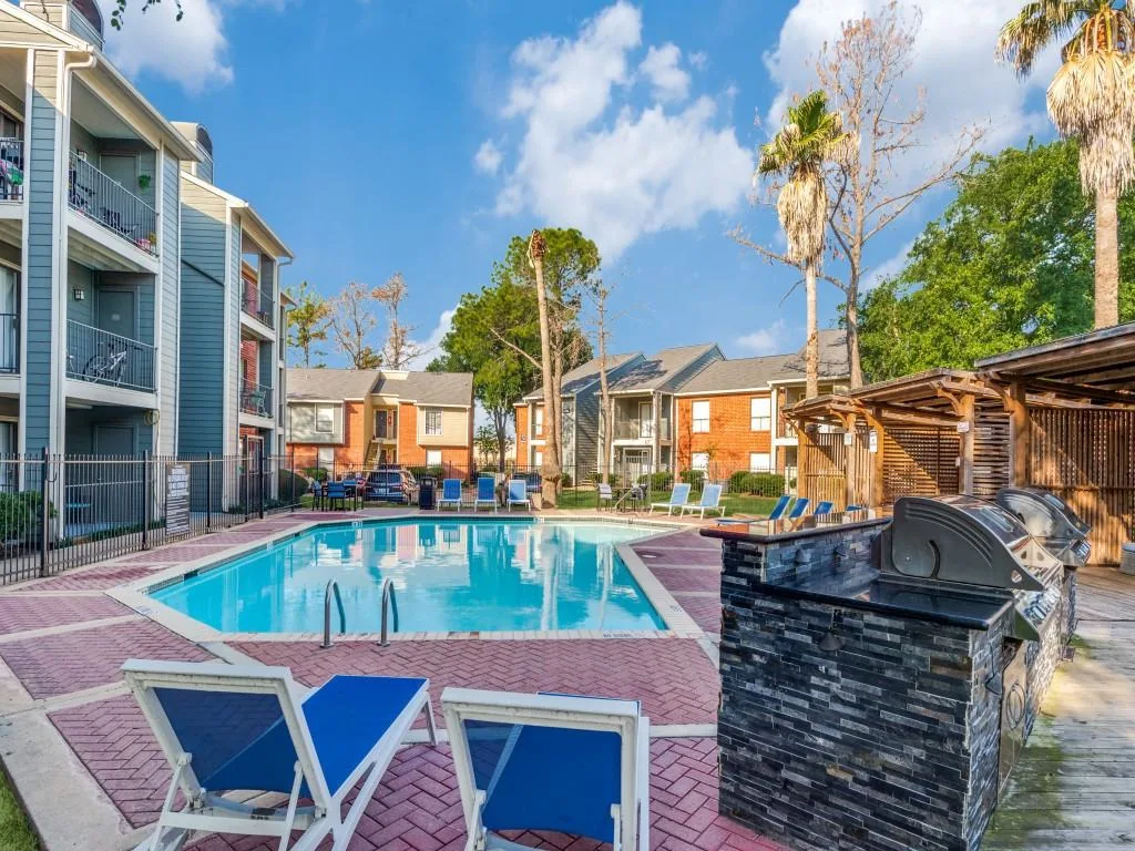 Towne Lake Apartments