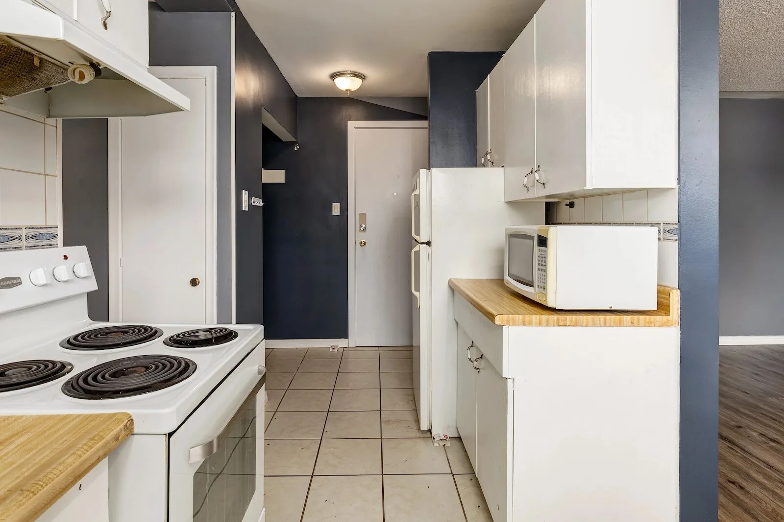 Spacious, pet-friendly apartments for everyday convenience | Schedule a tour today!