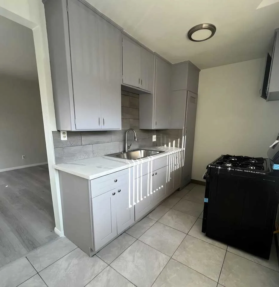 3419 W. Florence Ave.