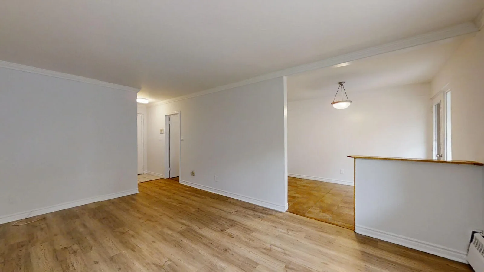 10-20 Bergamot Ave