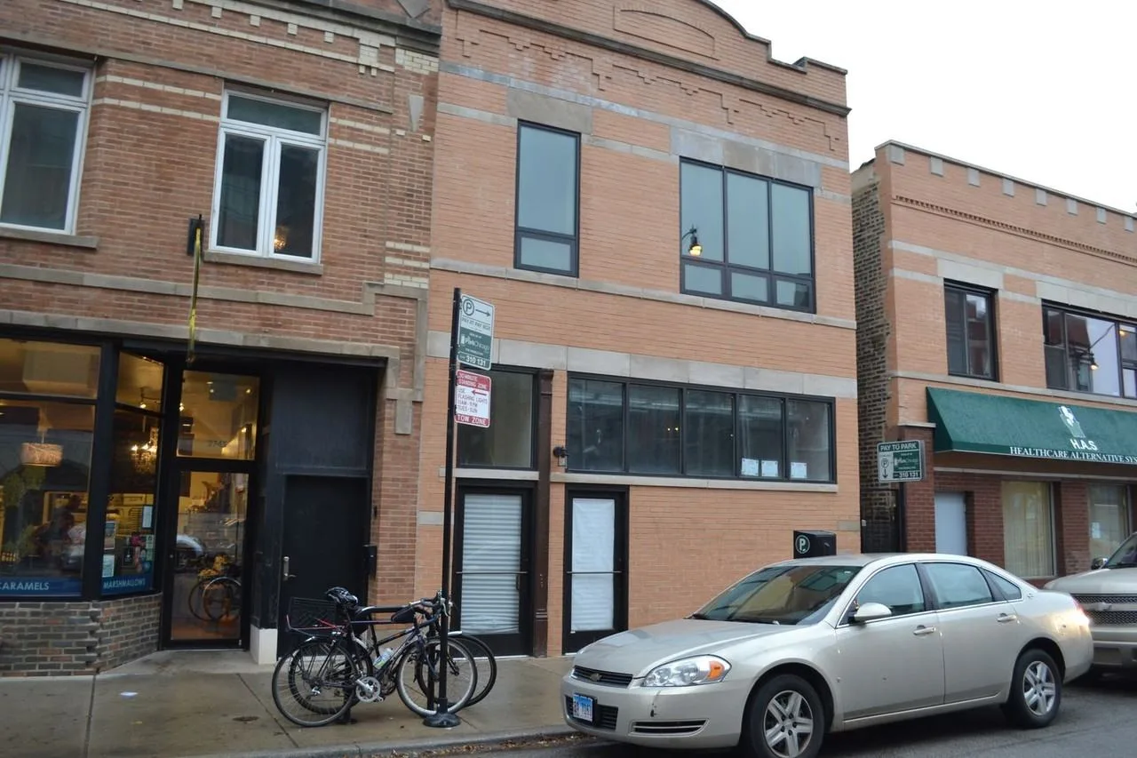 2747 W. Armitage Ave.