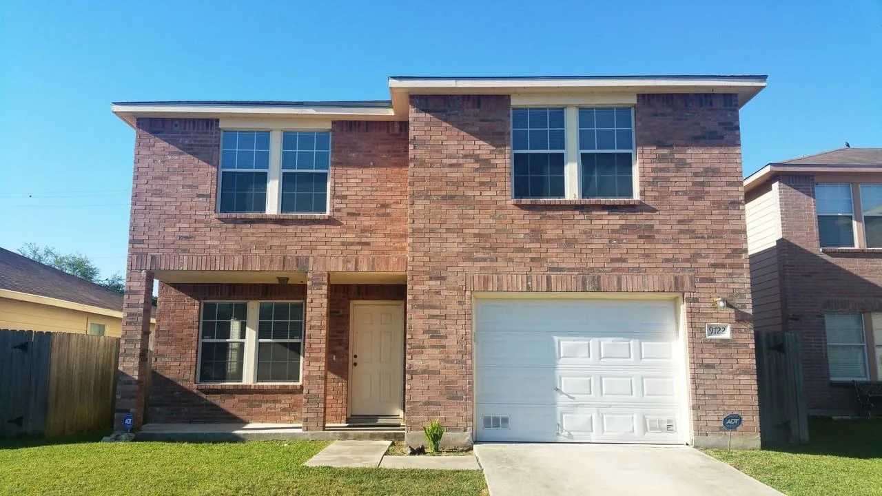 9722 Liberty Grn, San Antonio, TX 78245, USA