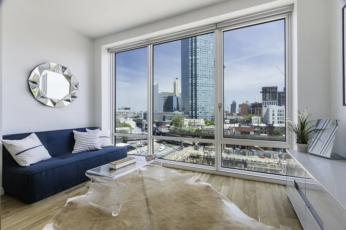24-22 Jackson Avenue, Long Island City, NY 11101, USA