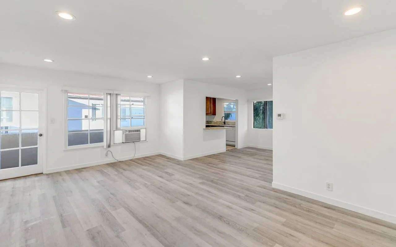 1122 S. Shenandoah St.