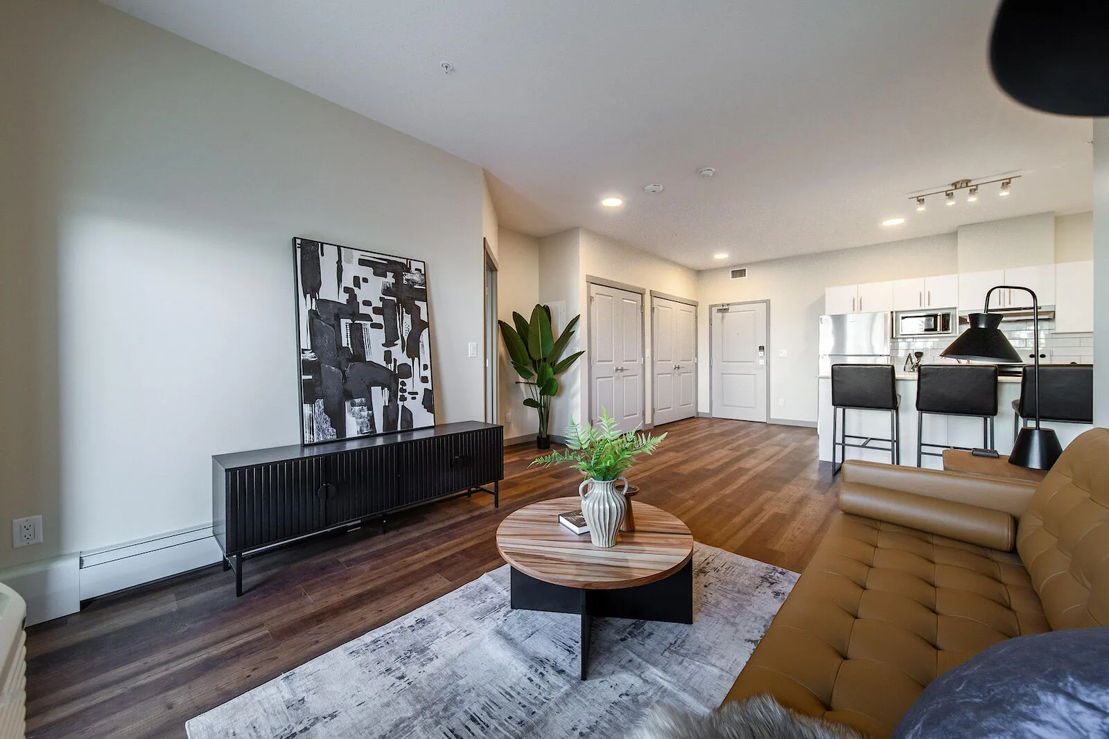 Move Into Modern. The ideal lifestyle awaits at West92.