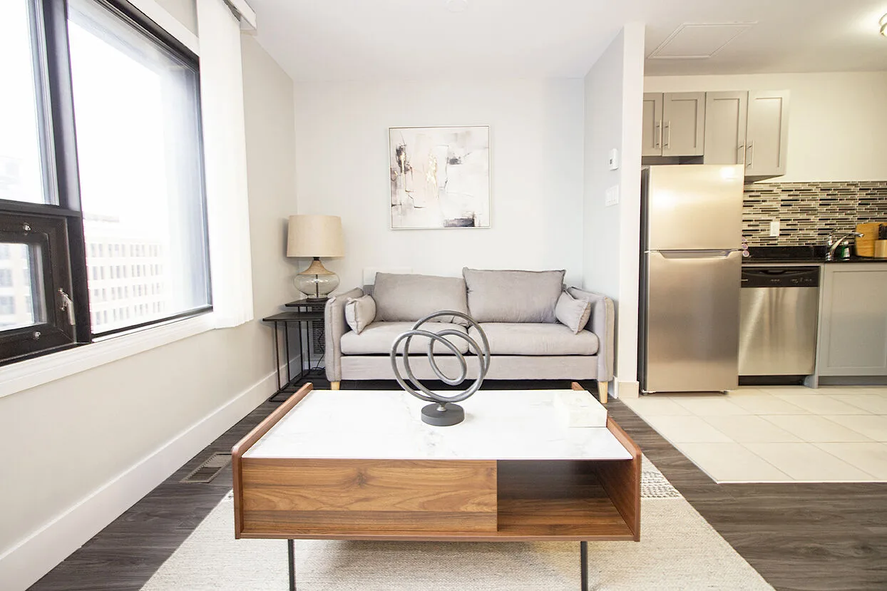 Beautiful Downtown Studio, 1 & 2 Bedroom Suites. All Utilities Included + Internet WIFI for 1 Full Year (Limited Time Of