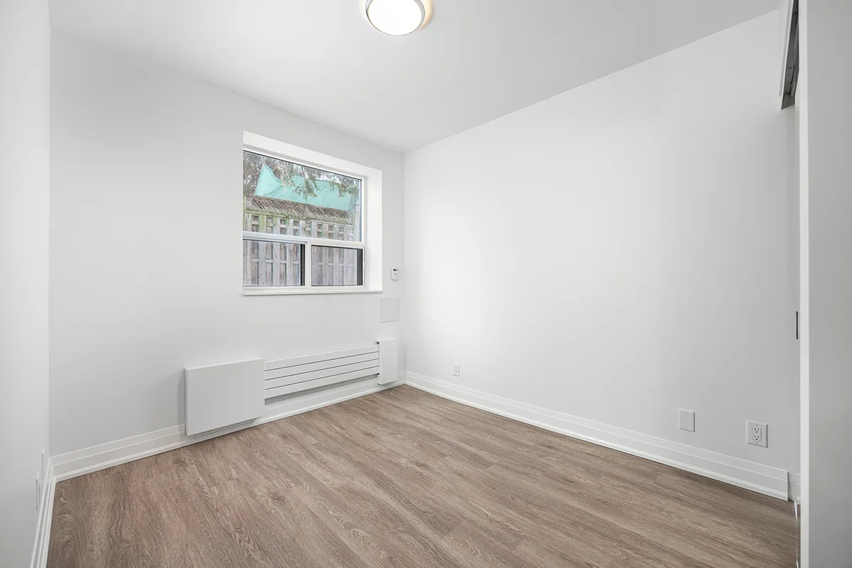 2701 EGLINTON AVE W