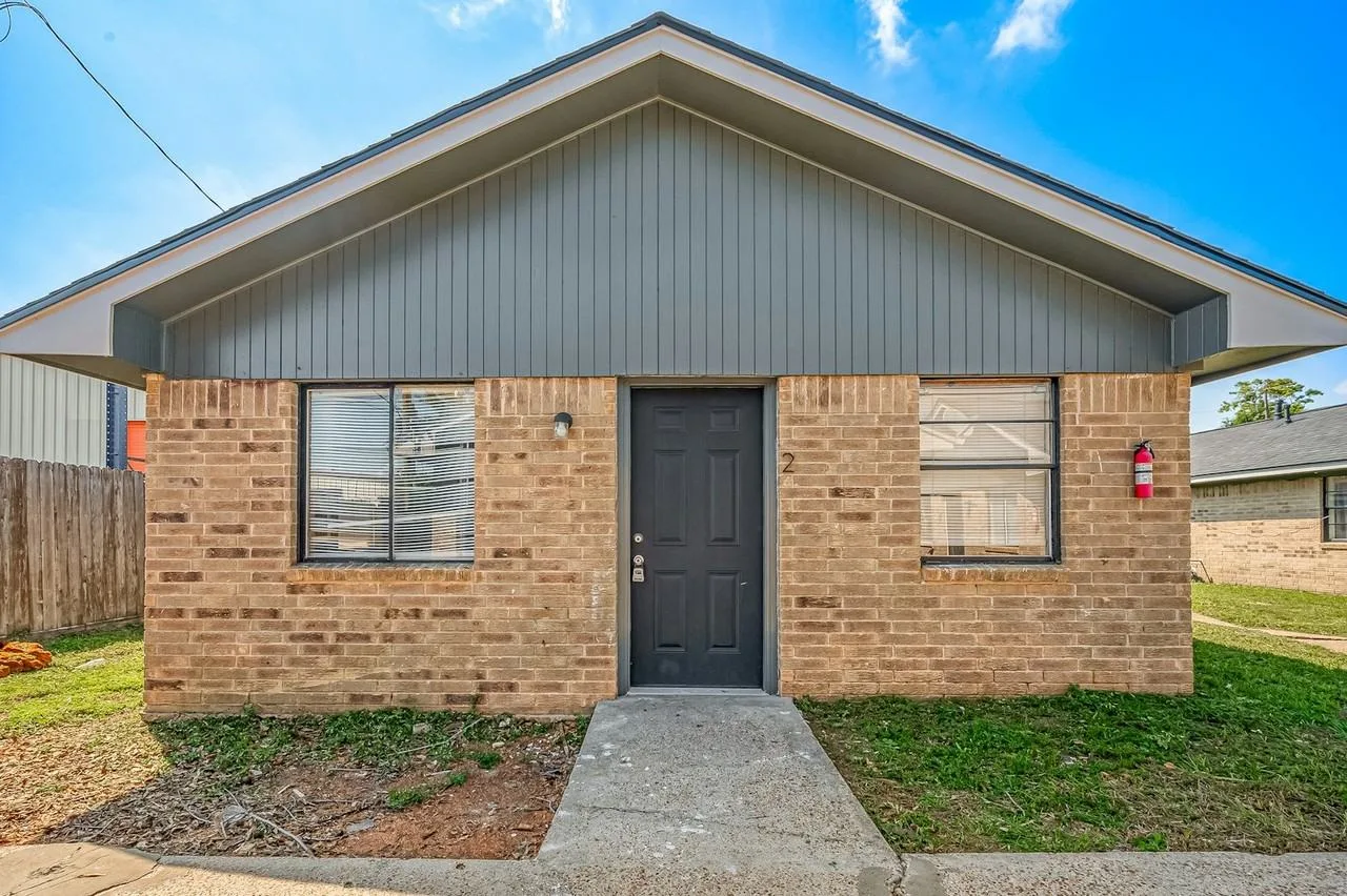 8814 Manus Street, Unit 5