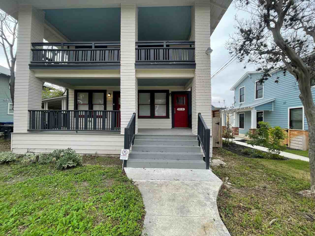 318 E PARK