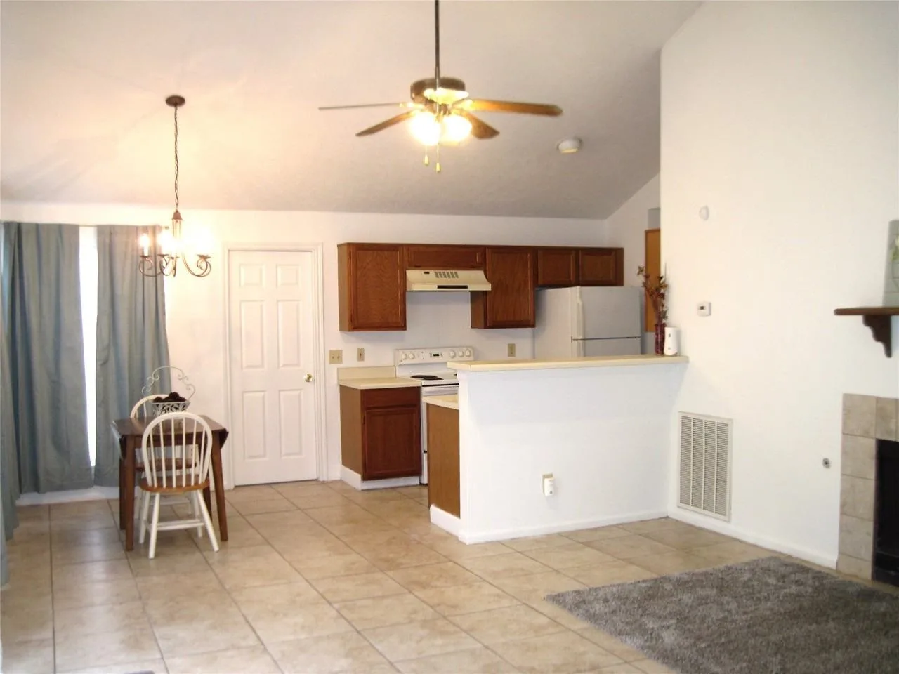 1331 Bonanza Rd, Houston, TX 77062, USA