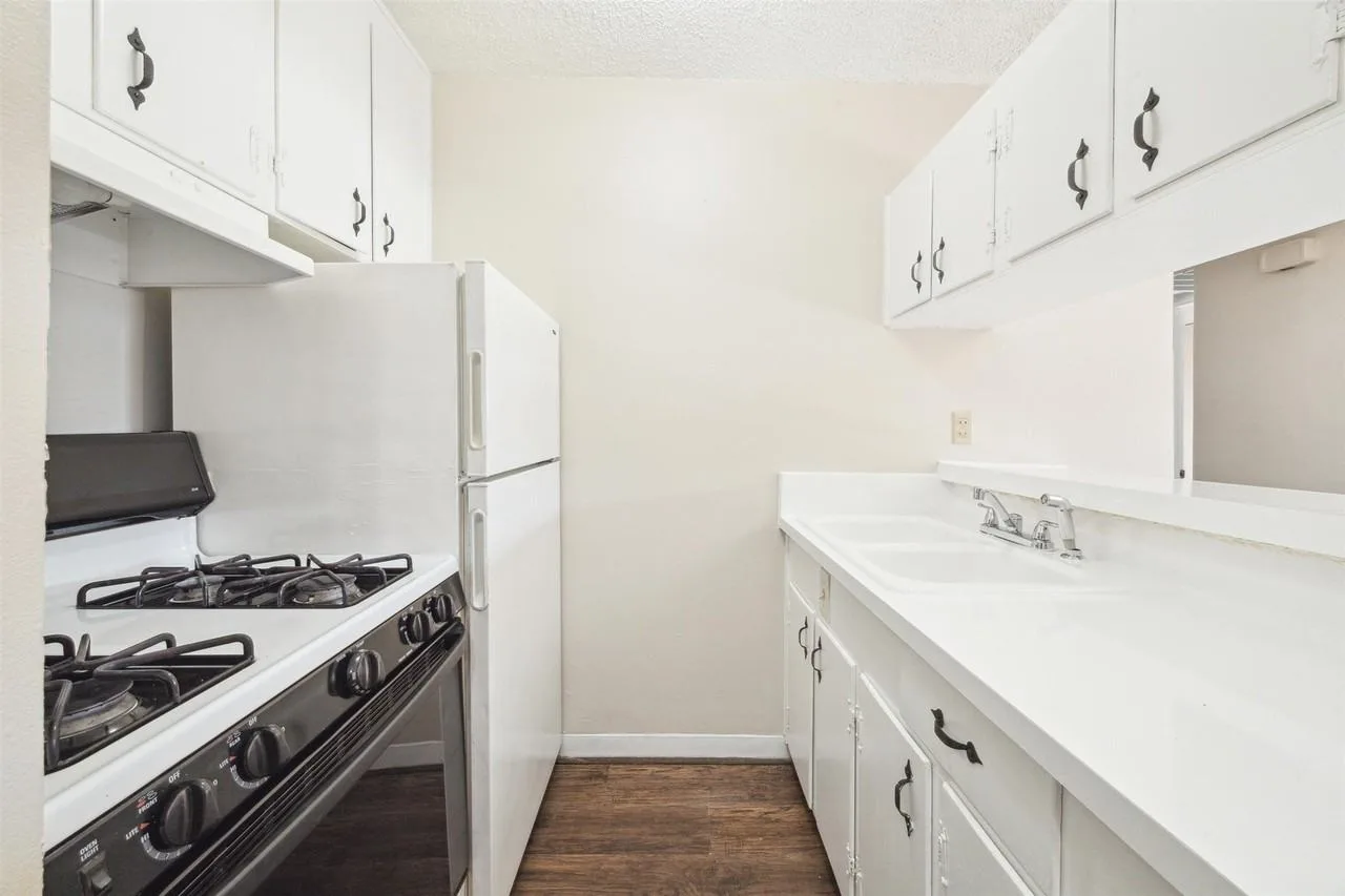 3258 Main St, Houston, TX 77002, USA