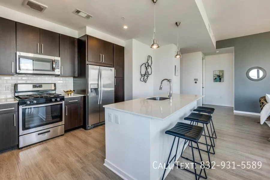 1901 Lauderdale St, Houston, TX 77030, USA