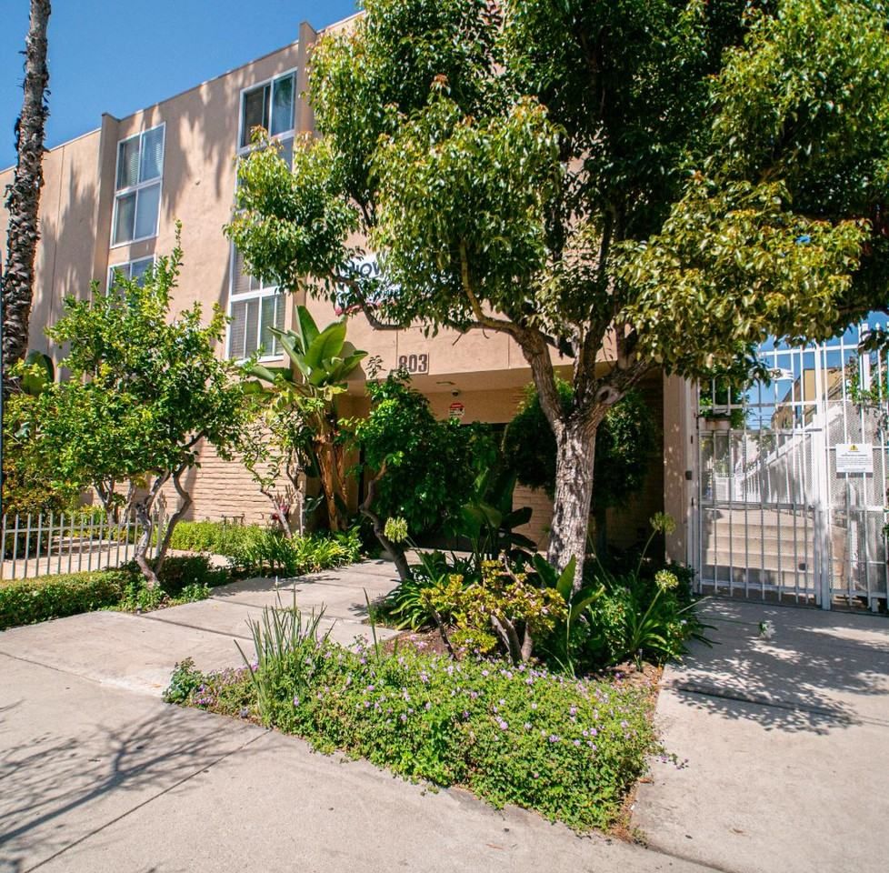 Regal Rita Apartments