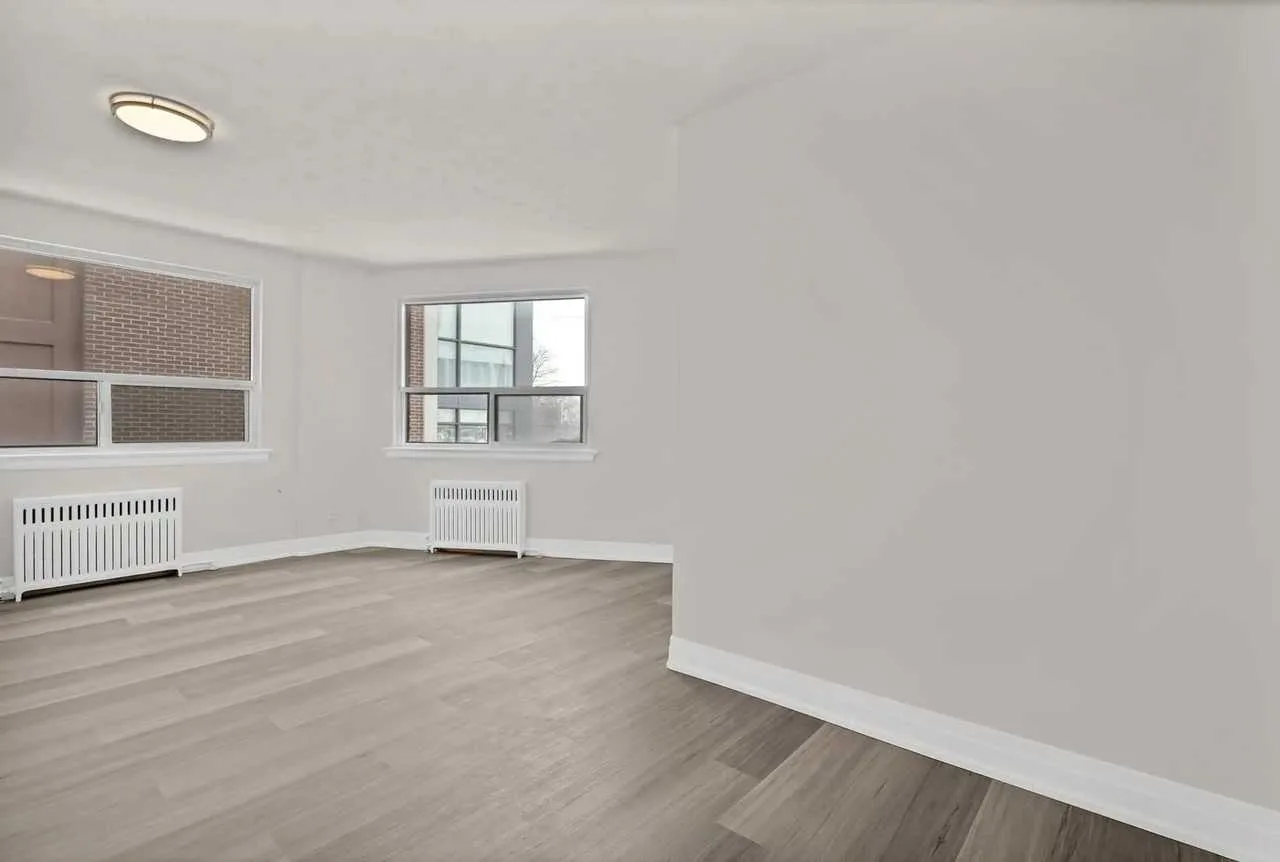 1336 Kingston Rd.