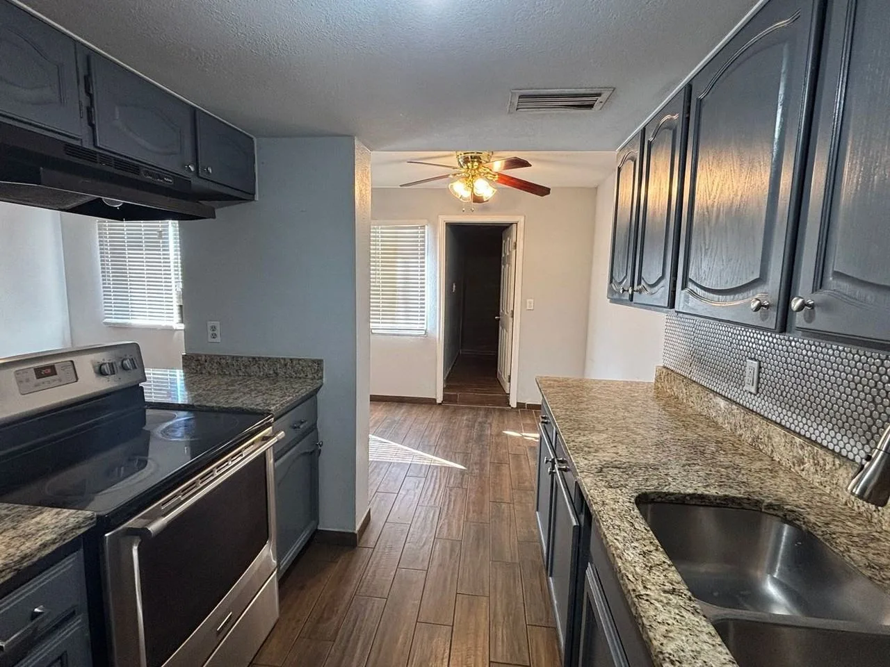 8426 N 34th Dr, Phoenix, AZ 85051, USA