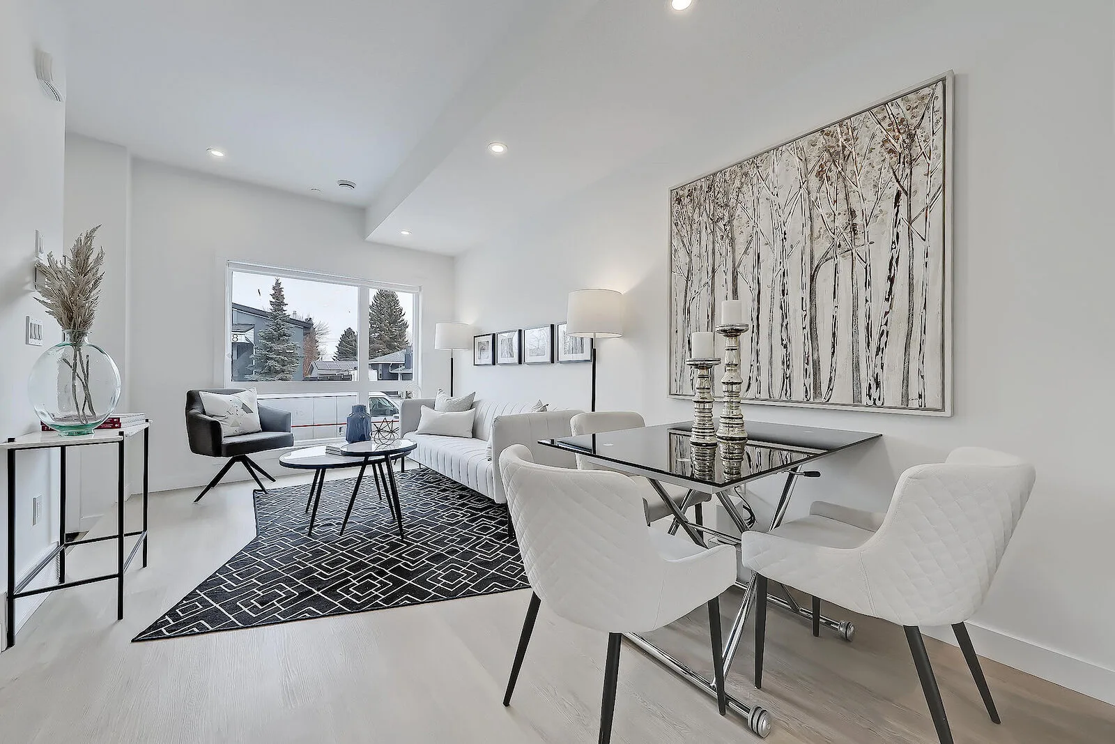 Cozy, quiet close to downtown