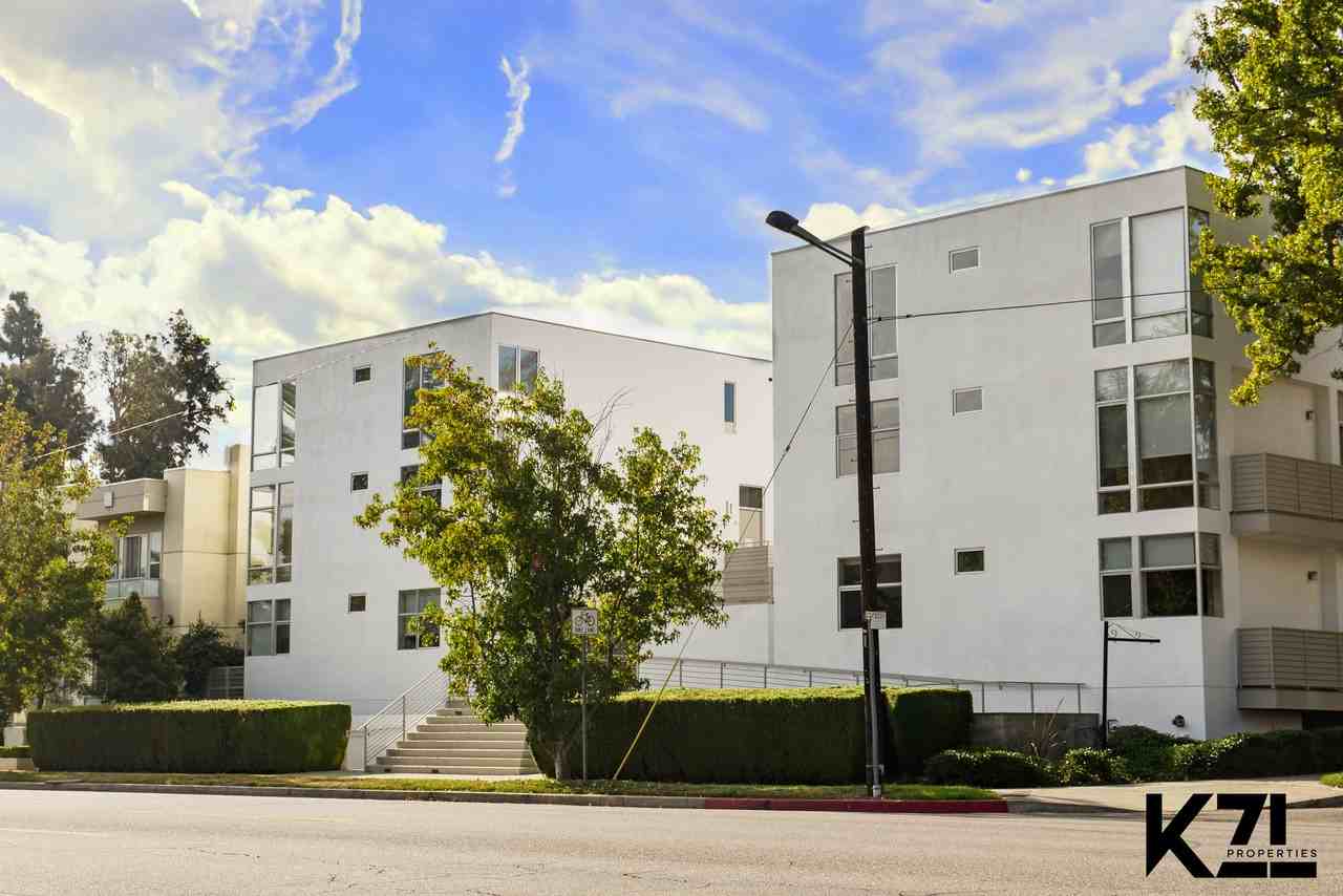 14224 Riverside Drive