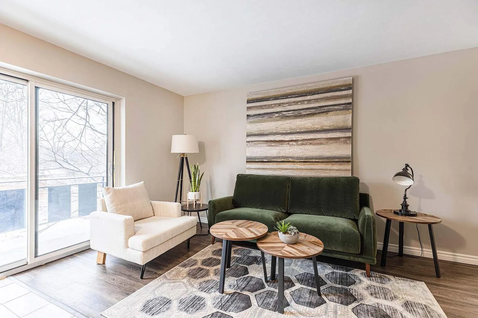 Renovated 1 & 2 Bedroom Suites in Sought after Wortley Village **PROMO**