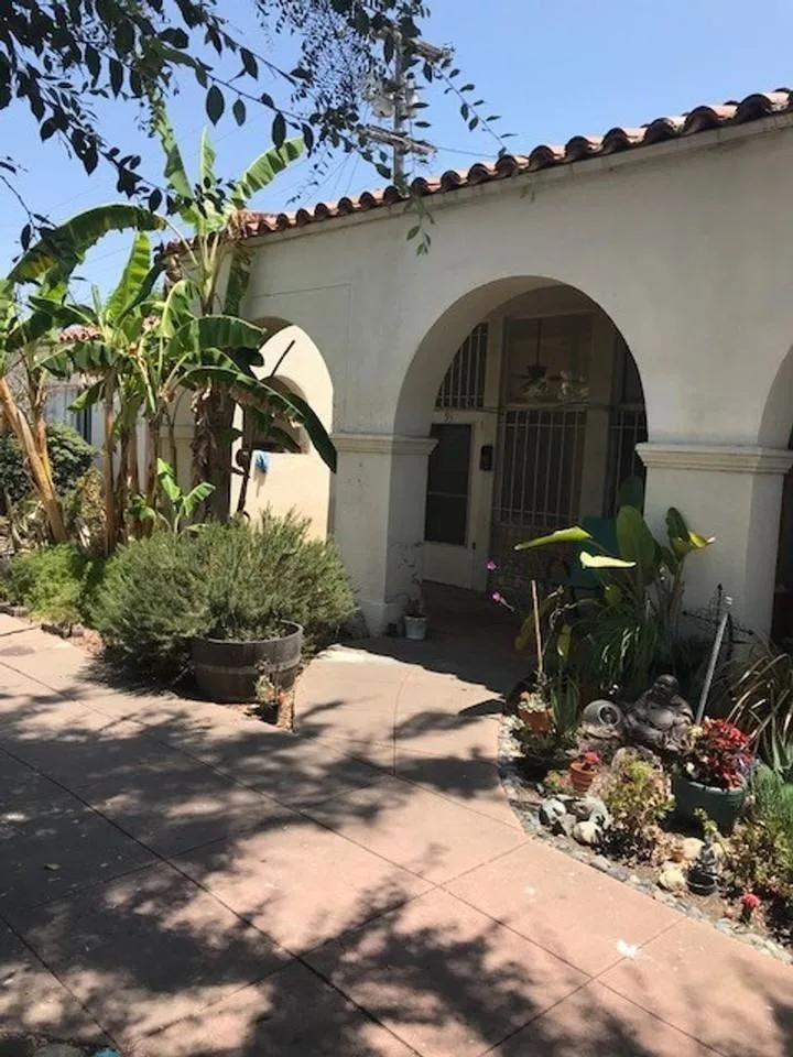 ADAMS AVENUE APARTMENTS