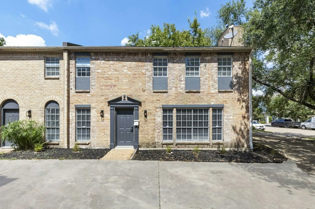 2226 Nantucket Drive