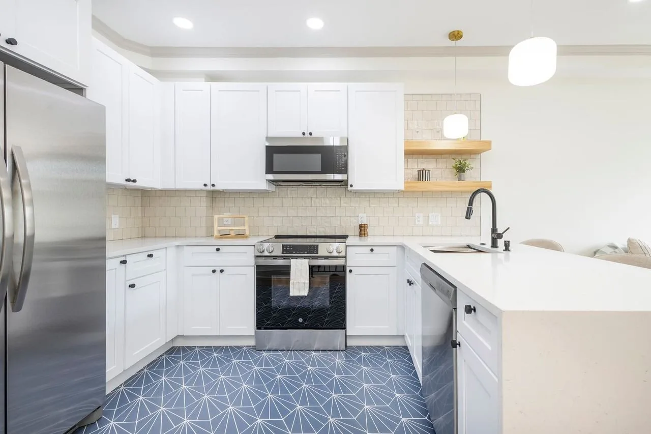 3116 Clifford St