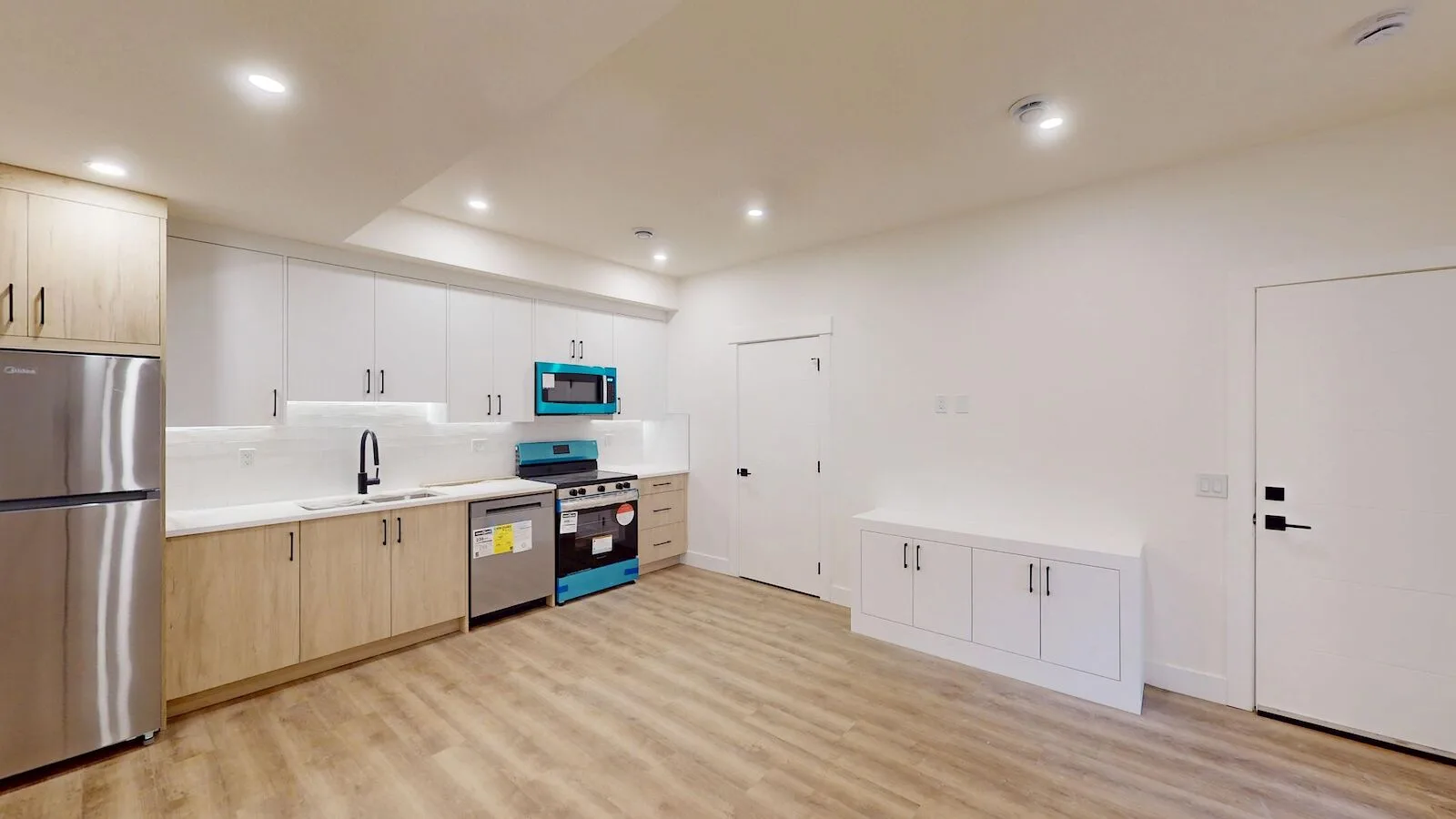Stunning Basement Suite in Killarney