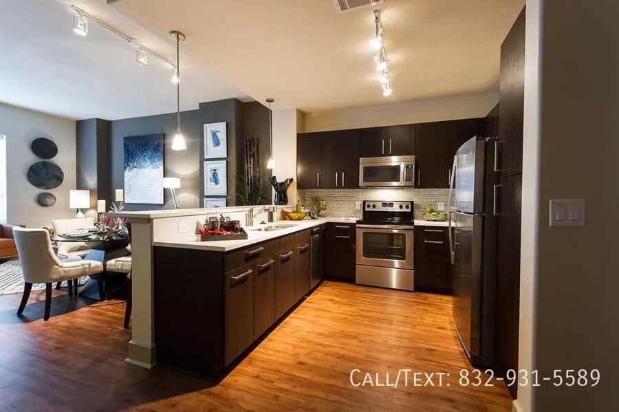 1931 West Gray Street, Houston, TX 77019, USA