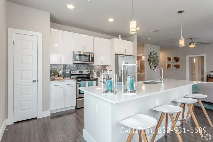 1600 Whiteback Dr, Houston, TX 77084, USA