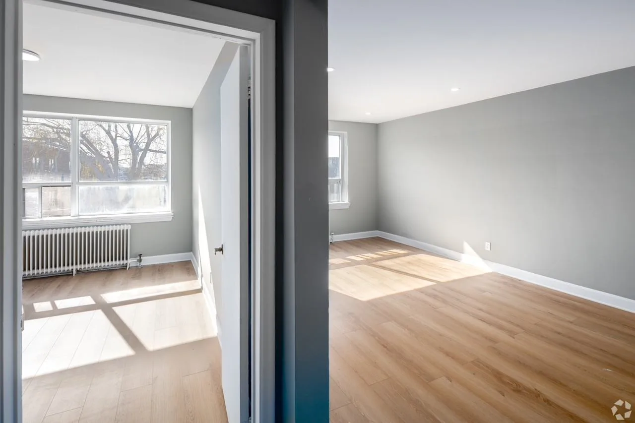 4 Greentree Ct, York, ON M6M 2A5, Canada
