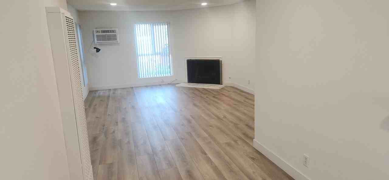 16750 Sherman Way