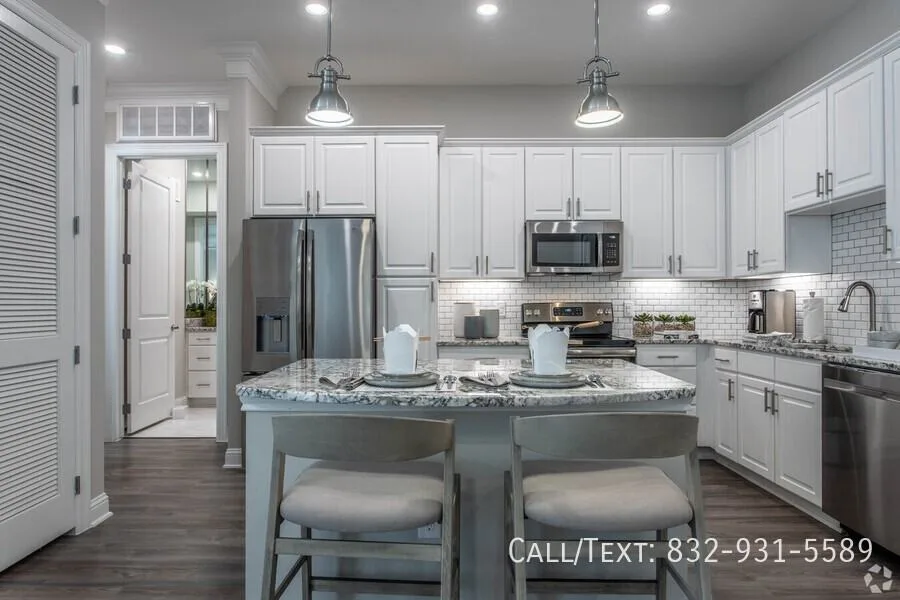 3501 Milam St, Houston, TX 77002, USA