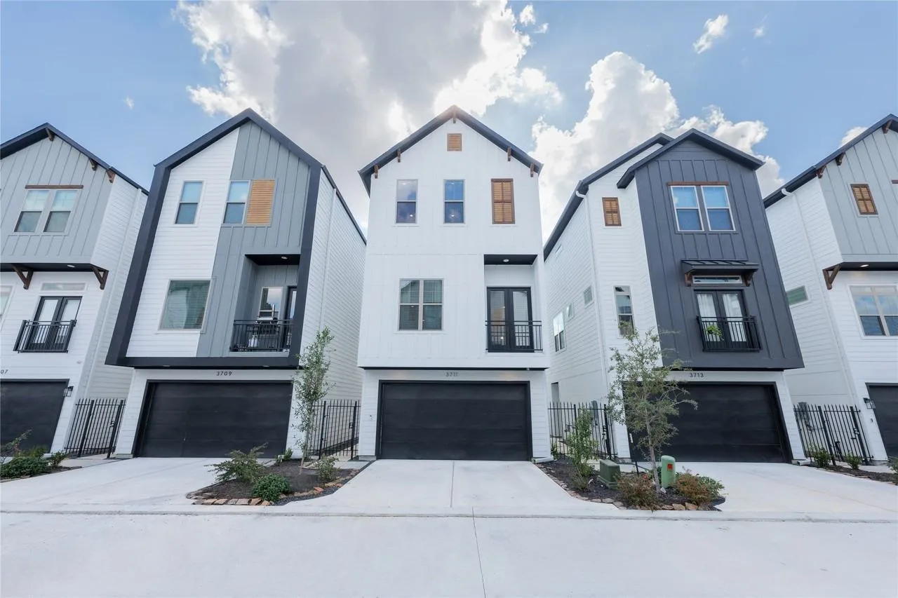 3711 Creekmont Gardens Ln, Houston, TX 77091, USA