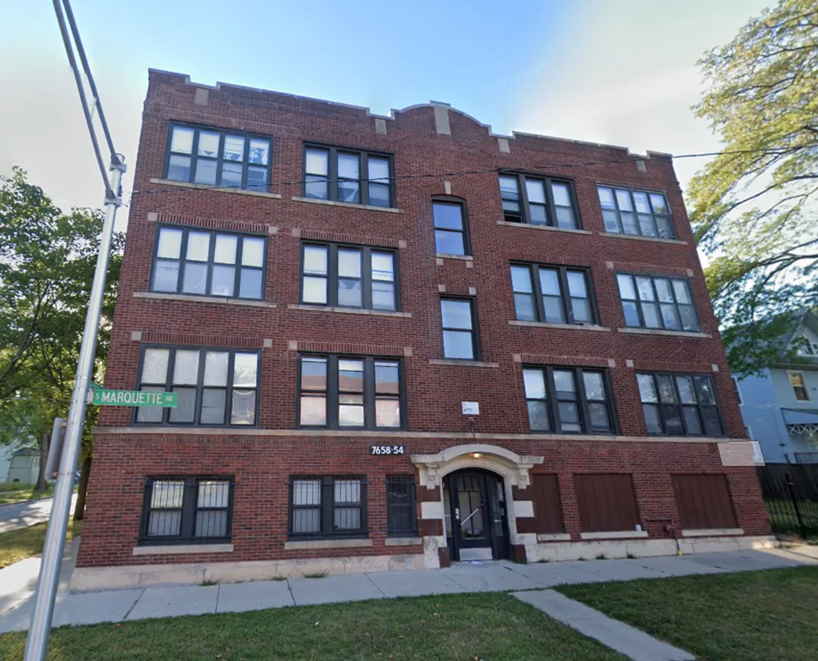 7654 Marquette