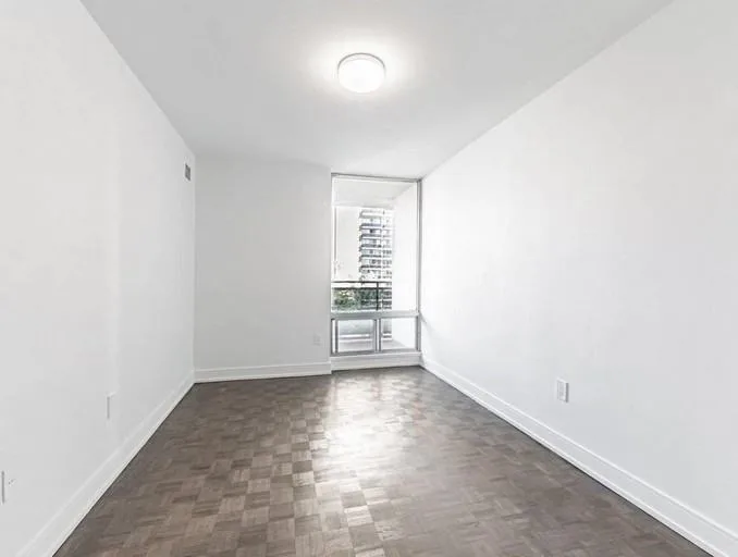 7 Jackes Avenue