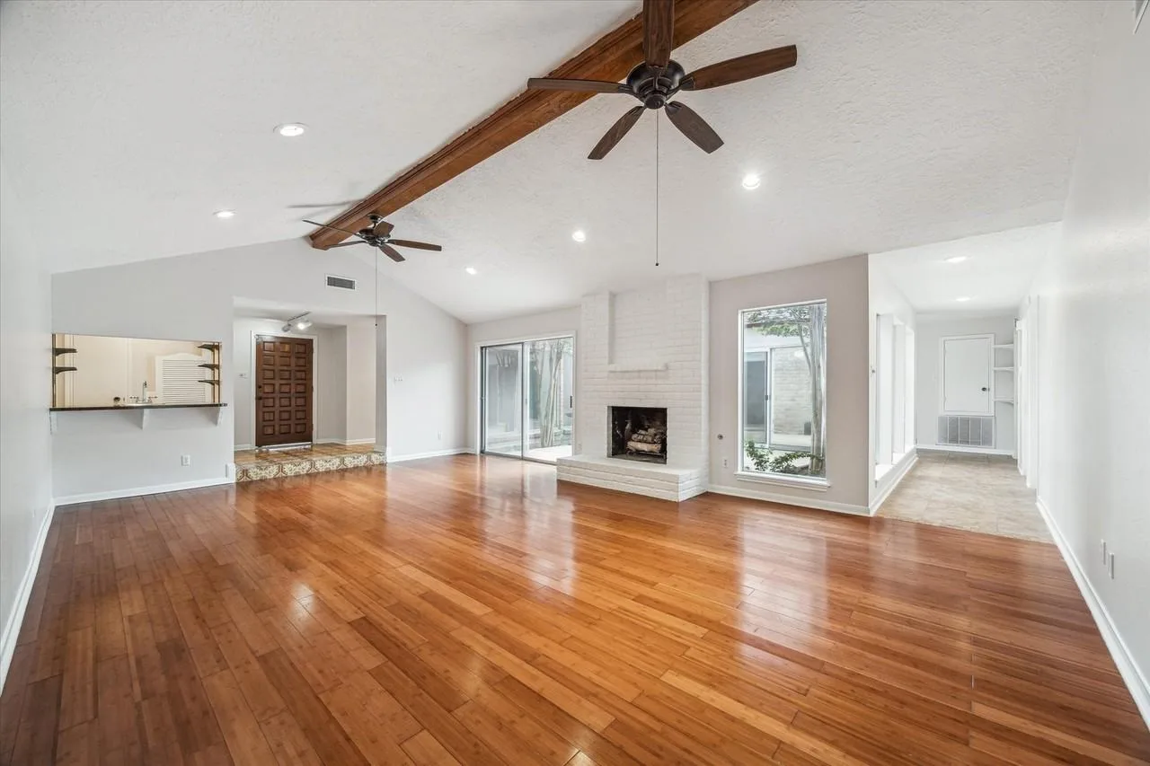 7806 Rollingbrook Dr, Houston, TX 77071, USA