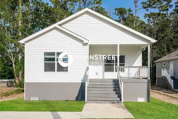 9334 Crestview Dr, Houston, TX 77078, USA
