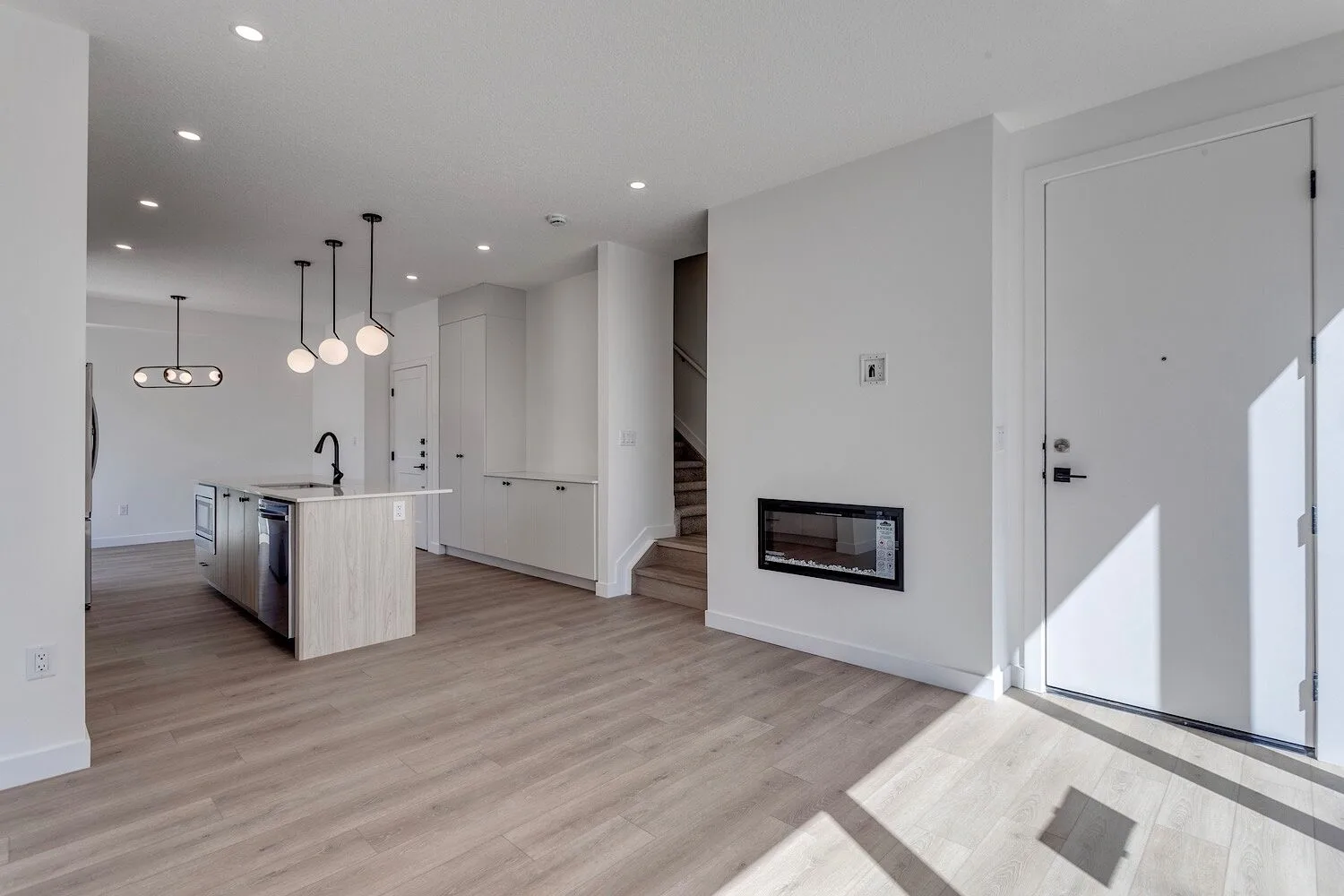 Glenora 4 Plex