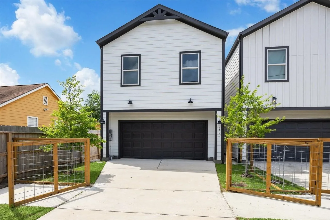 2015 Brackenridge St, Houston, TX 77026, USA