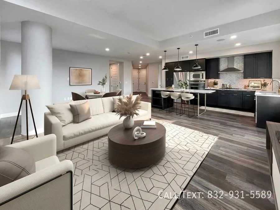1999 Briar Oaks Ln, Houston, TX 77027, USA