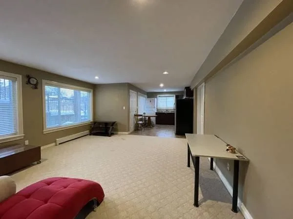 17107 84 Ave, Surrey, BC V4N 0A9, CAN