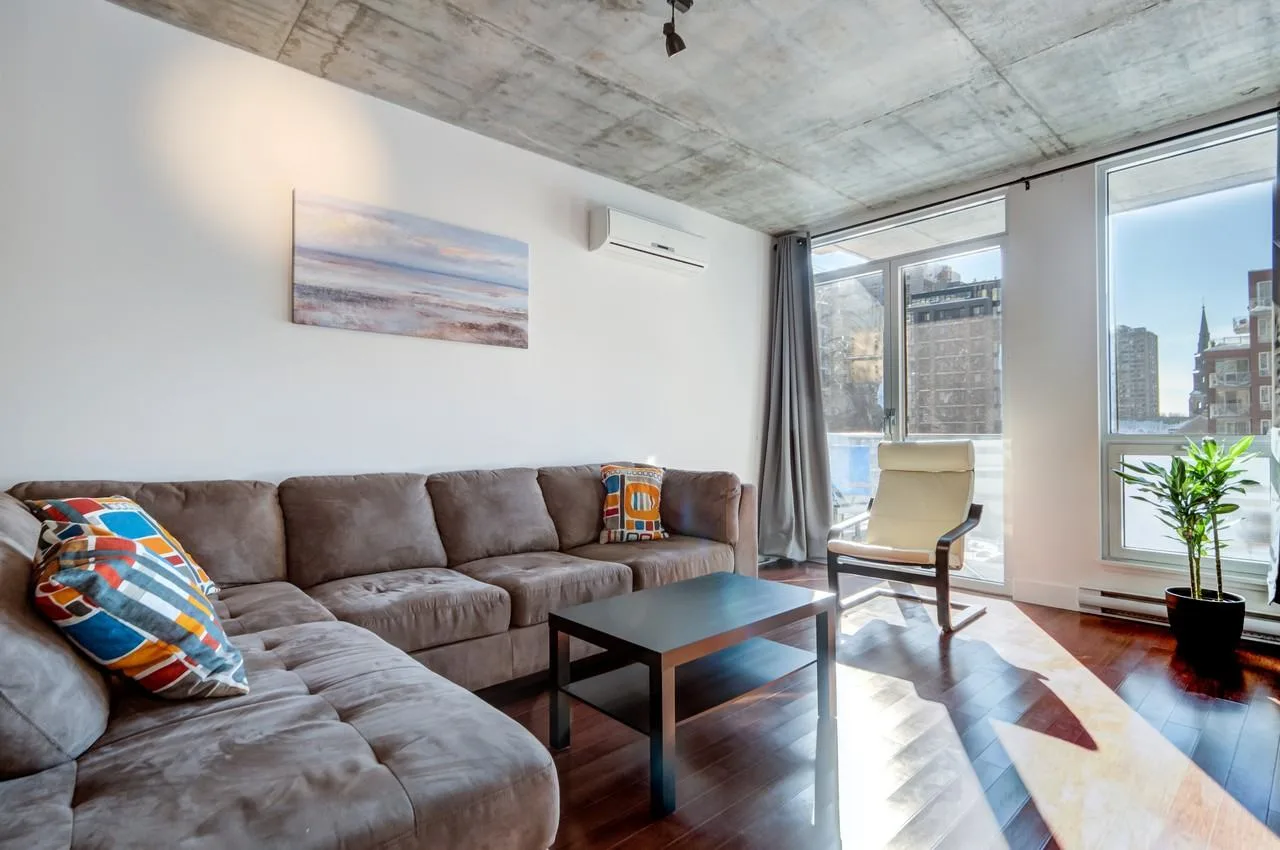 1199 Rue Bishop, Montréal QC H3G 0A7, CAN
