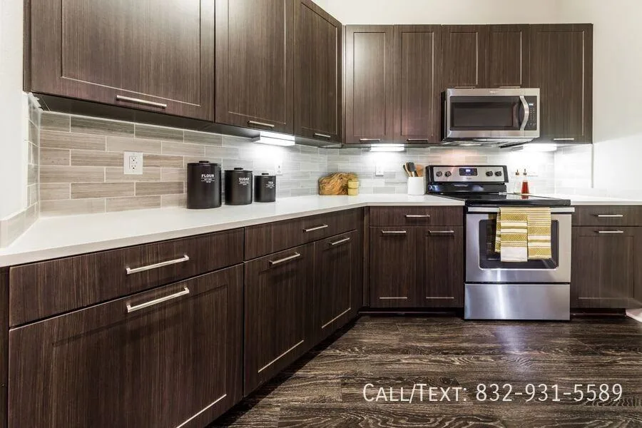3307 Weslayan St, Houston, TX 77027, USA