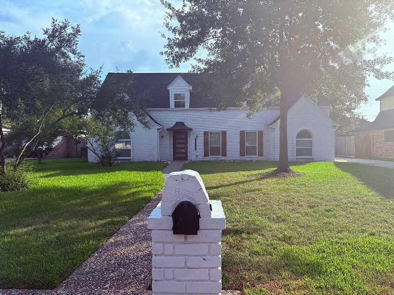 17211 Rolling Creek Dr, Houston, TX 77090, USA