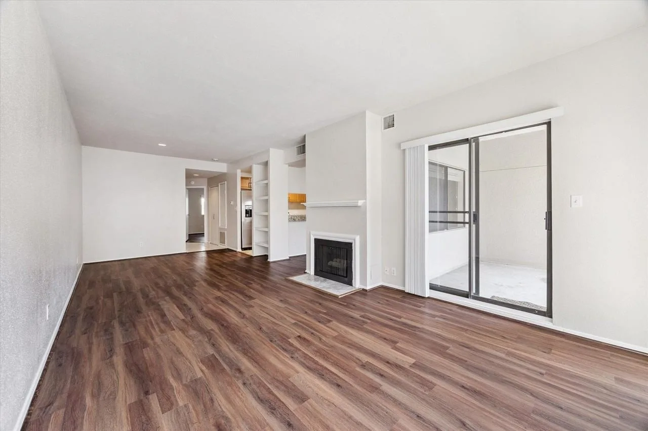 1819 Houston, TX 77057, USA