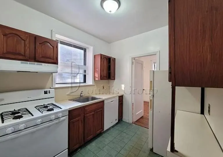 21432 43rd Ave, Bayside, NY 11361, USA
